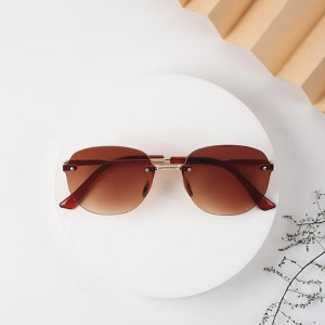Unisex Brown Round Sunglasses with UV Protected Lens- black